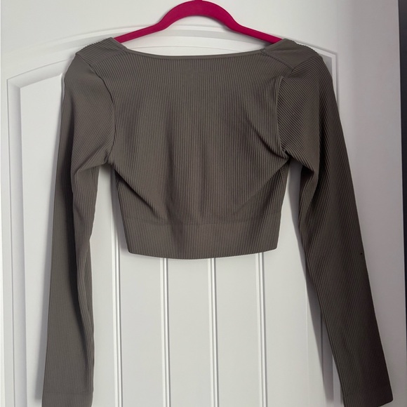 Garage Crop Top - Picture 2 of 3